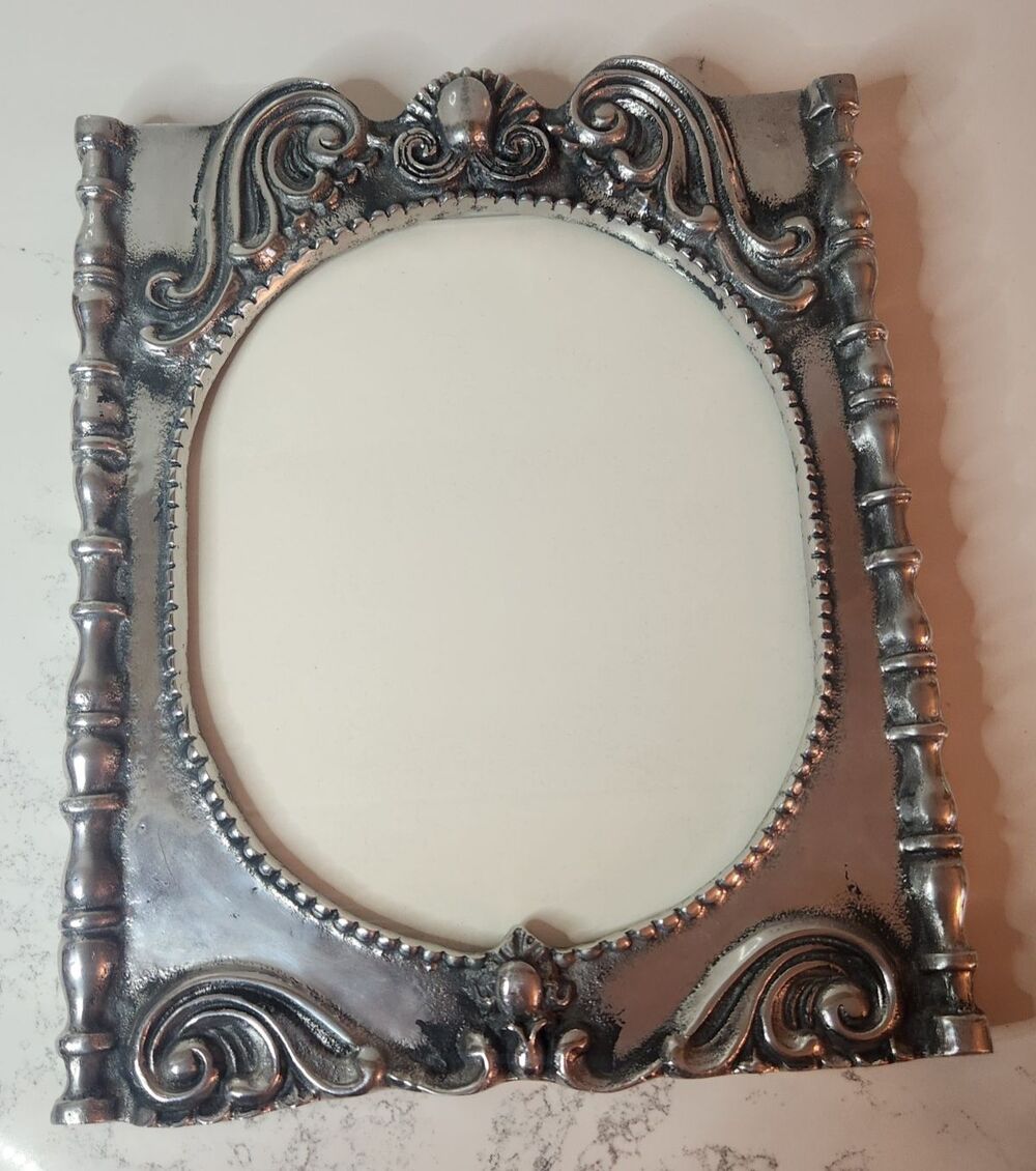 Large 13" Metal Cast Aluminum Picture Frame Rococo Baroque Style Faux Bambo Oval
